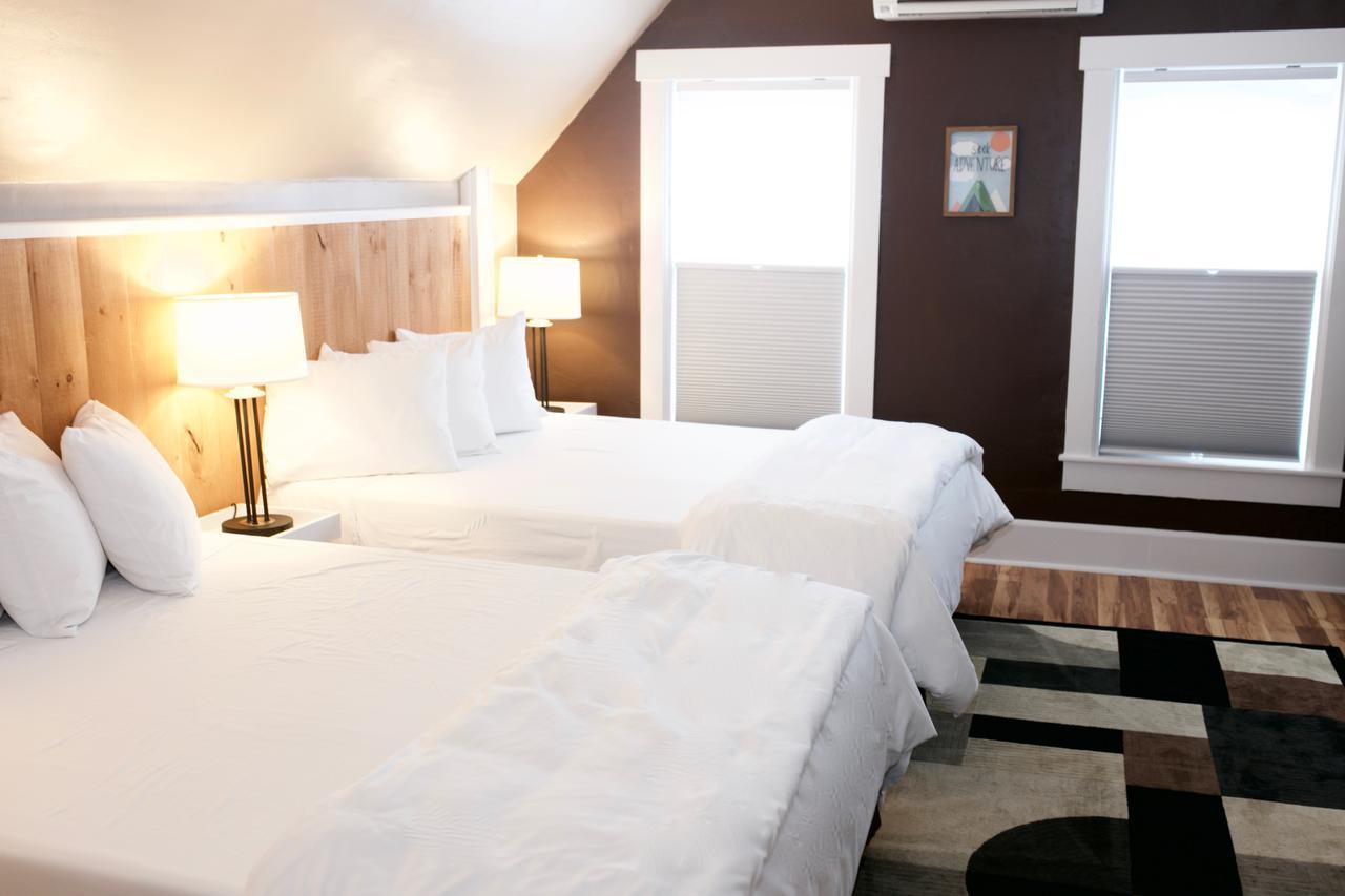 Inn At Kampfires Dummerston Center Екстериор снимка